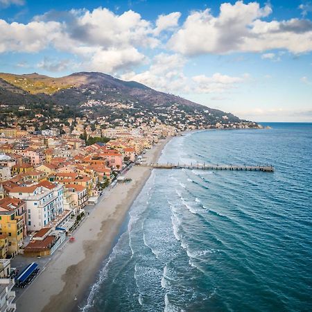 Le Terrazze Aparthotel Alassio Luaran gambar
