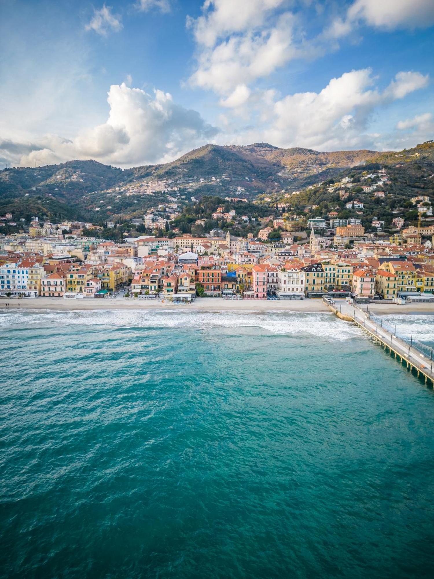 Le Terrazze Aparthotel Alassio Luaran gambar
